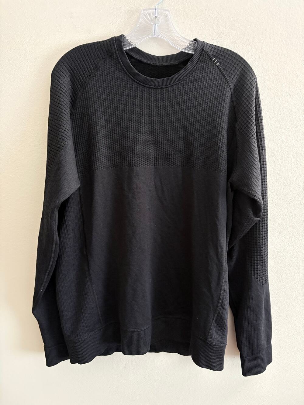 Lululemon Engineered Warmth Crew Black Merino Wool Mens Medium M